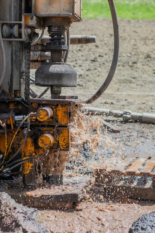 wiercenie studni głębinowej